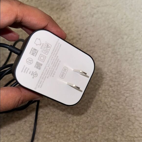 Amazon Black wall Charger NWOT/NWOB - Picture 6 of 6